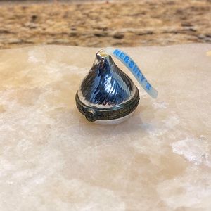 Vintage Midwest of Cannon Falls Hershey Kiss Trinket box, beautiful details